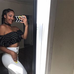 Meet your Posher, Rosalinda